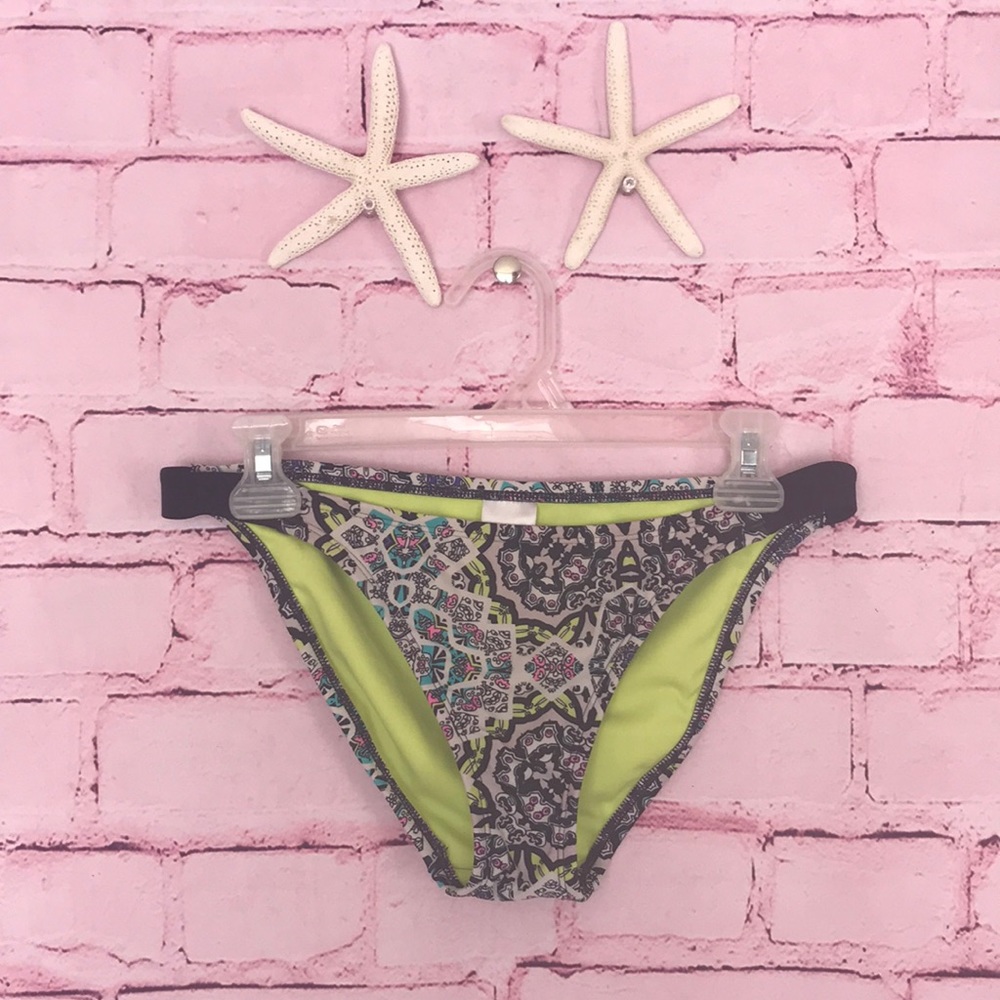 Xhilaration Bikini Bottom - Picture 1 of 5